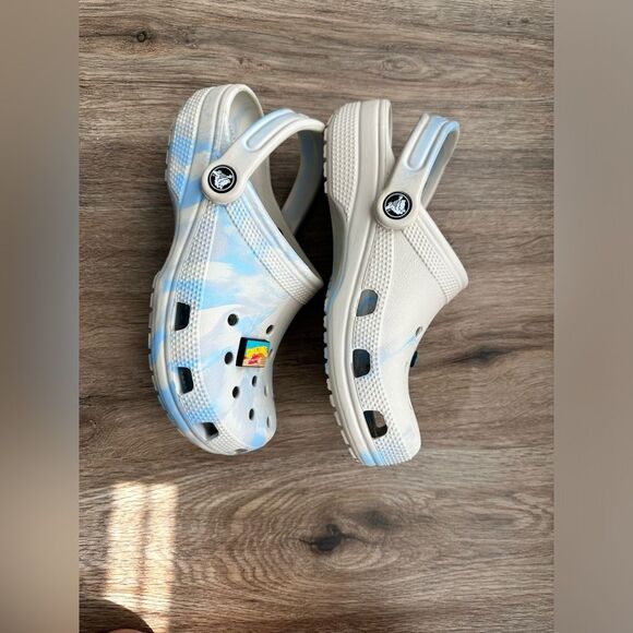 Crocs Unisex Classic Marbled Clog - Blue Calcite Size W-6 M-4 - Picture 3 of 10